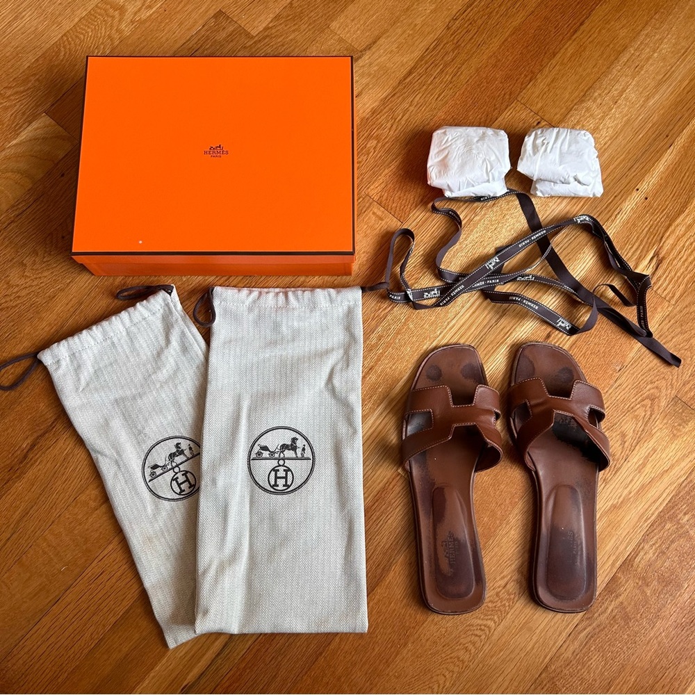 Hermes Gold Oran Sandals 42